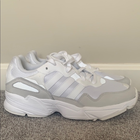 Men’s Adidas Sneakers - Picture 1 of 7